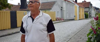 Övertalade 50-tal personer att resa