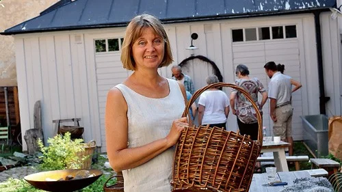 Nina Beckman var ledig från jobbet på Hemslöjden men kunde inte säga nej till en kurs i korgflätning.