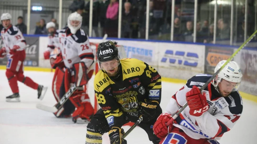 Christian Blomqvist låg bakom Vimmerbys båda första mål i segern mot Grums.