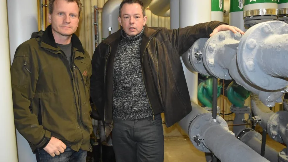 Jan Praznik på Ansgarius Svensson AB och  Kenny Fransson som satsar på teknik att isolera som NASA utvecklat. Teknik som fått nytt användningsområde i företagets maskinrum.