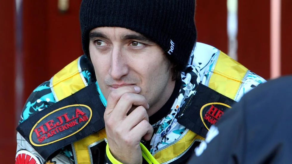 Chris Holder är skadad igen. på träning inför Australiska mästerskapen kraschade han rejält.
