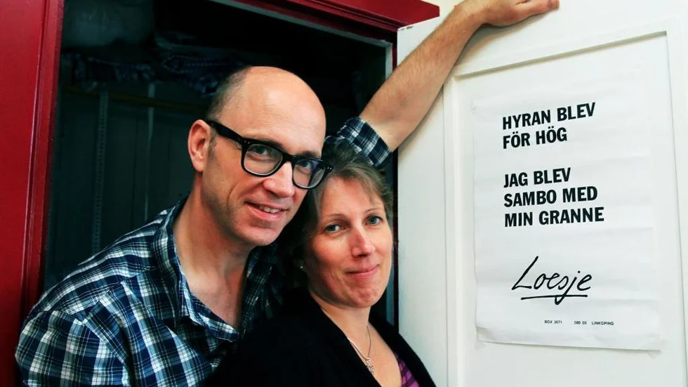 Thor Balkhed bjöd hela trapphuset i Stolplyckan på födelsedagsfest.  Åse Östholm var en av de som kom. I dag heter även hon Balkhed och paret har flyttat till en en villa i Valla.FOTO: PETER JIGERSTRÖM