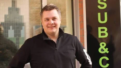 Hasse Almqvist är lättad över beslutet att han får fortsätta driva sin restaurang under samma namn.FOTO: Åsa Junkka