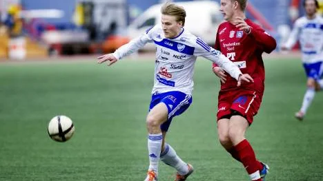 En comeback som lovar gott. IFK Luleåspelaren Per Mettävainio var tillbaka efter sin skada. Han såg till att hans lag vann finalen mot Piteå i Arucshallen. Men frågan är hur långvarig anfallarens återkomst blir. "Jag har fortfarande problem med ryggen", säger han.