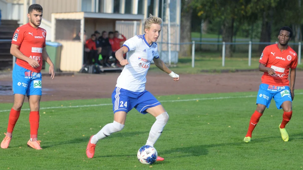 Edvin Thuland Söderman är tillbaka i träning med IFK Nyköping efter vistelse utomlands.
