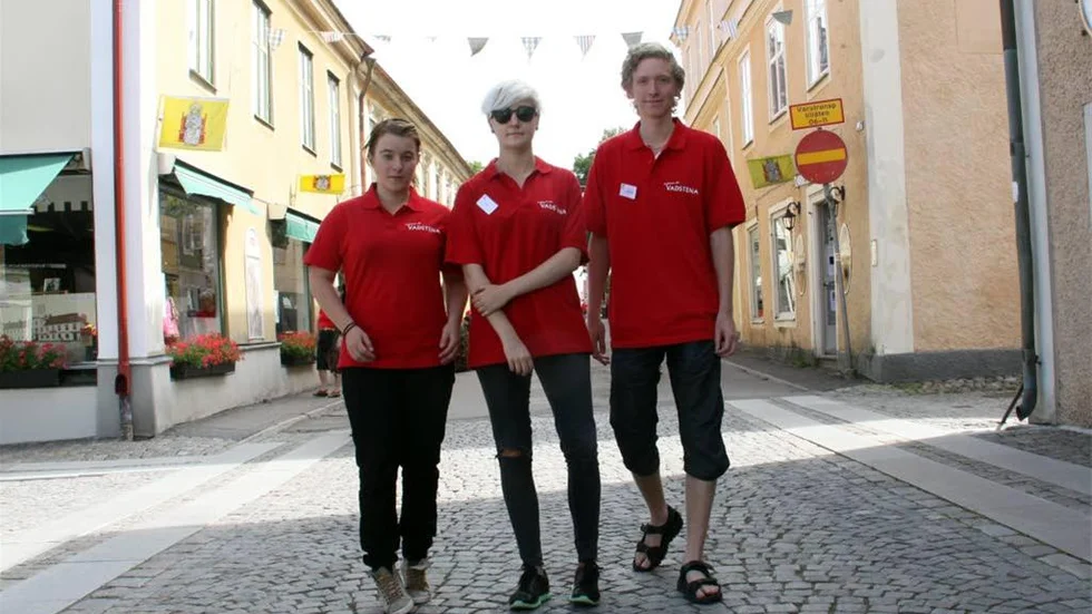 My Karlsson, Beatrice Larsson och Jacob Lundin sommarjobbar som turistinformatörer.