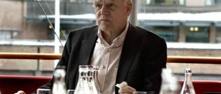 Tjänstemän får gå när landstinget skrotas