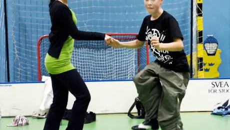 Svenska mästarna Anna Fors och Linus Ronnebrand visar upp sig.FOTO: Bengt-Åke Persson