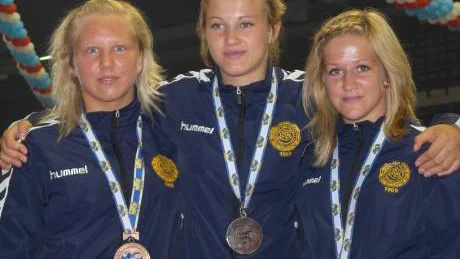 Alla är vi medaljörer. Hanna Johansson, Johanna Mattsson och Hanna Wennström tog två brons och ett silver i junior-VM.