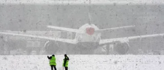 HJälplösa mot snön