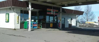 Maskerad rånare greps