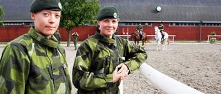 Två ryttare från Norrbotten håller hov