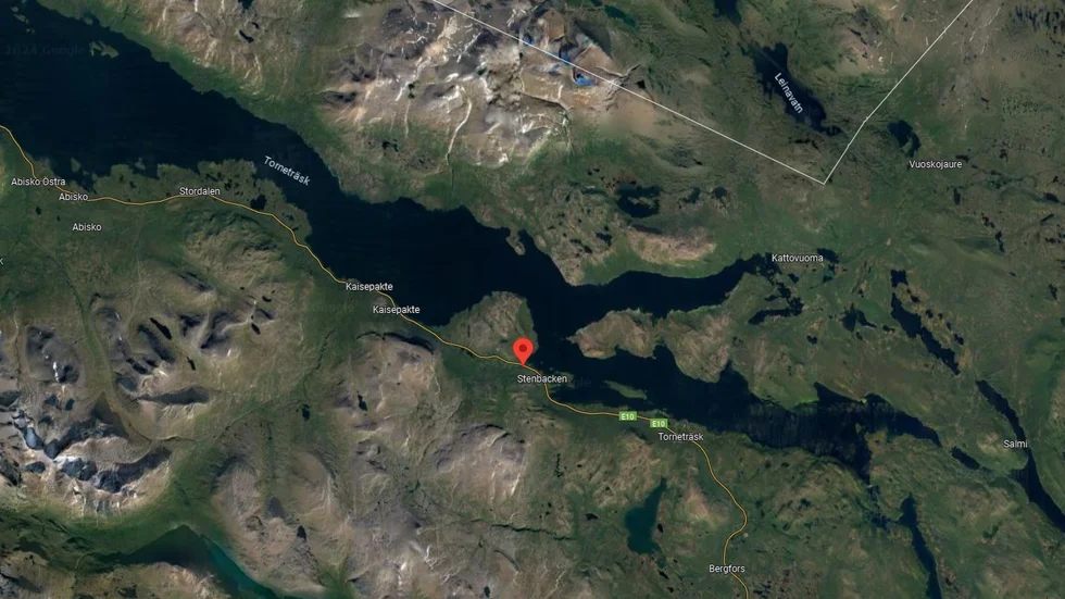Strax före 18 under onsdagen fick SOS larm om olyckan.