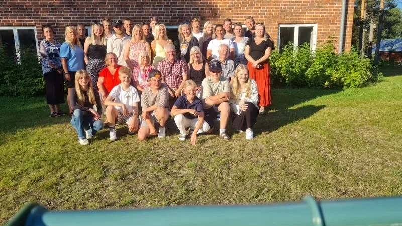Barnbarnen till Bengt och Sally Jatko ordnade en kusinträff i Anttis.