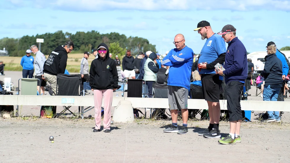 Boule-match på Bilbörsen Arenas grusparkering.