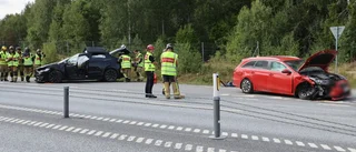 Sex inblandade i krock – en till sjukhus