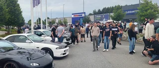 Stor bilträff i Enköping – entusiaster visade upp sina fordon