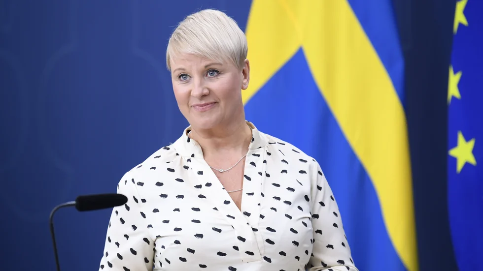 Äldre- och socialförsäkringsminister Anna Tenje (M) presenterade nyligen regeringens prioriterade satsningar för en förbättrad vård och omsorg inom demensområdet.