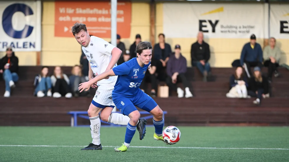 Lucas Lindfors, med landlagsmeriter i futsal, hoppas kunna skrälla mot lillebror och Skellefteå FF.