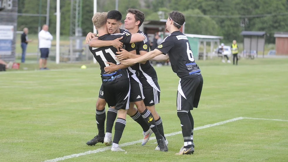 TVSK har haft skäl att glädjas efter en hel del av årets seriematcher. Nu kan laget snart ta steget upp i division 3. Två matcher återstår och de leder serien.