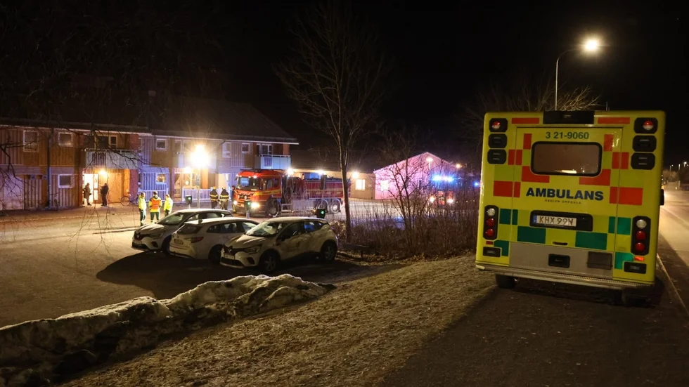 Under onsdagskvällen larmades räddningstjänsten till Knivsta med anledning av en brand. När de kom fram fann man ingen brand, men väl en märklig doft.