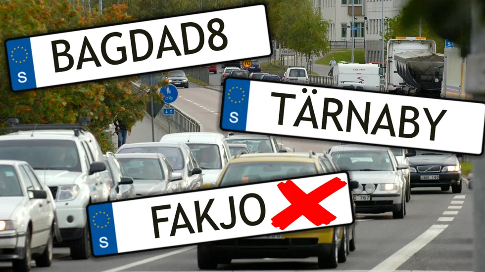 Tio skyltar godkändes i Skellefteå 2023. Skylten längst ned innehåller en bokstavskombination som Transportstyrelsen ratar.