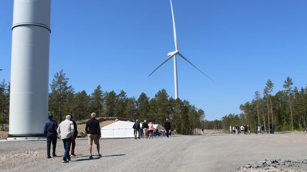 Avtal med vindexploatörer har effekter för markägare.