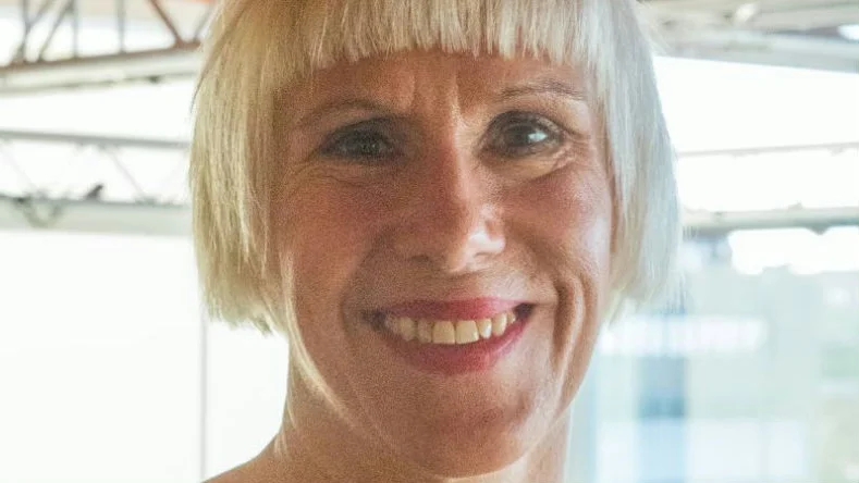 Hilma. Anna Laestadius Larsson mötte Hilma af Klint monumentala bilder i Spanien 2013. Hon visste redan då att hon skulle skriva romanen om Hilma.