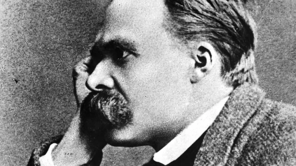 Modefilosof. Filosofen Friedrich Nietzsche blev han något av en modefilosof bland intellektuella och konstnärer under 1890-talet.