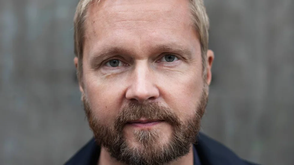 Björn Wiman skriver med kraft fram bilden av hur galet världen förhåller sig till klimatkrisen, menar Daniel Erlandsson.