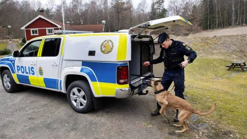 Inom kort kommer polisens nya hundbil att provas i länet. En bil med bättre miljö för både hundar och poliser.