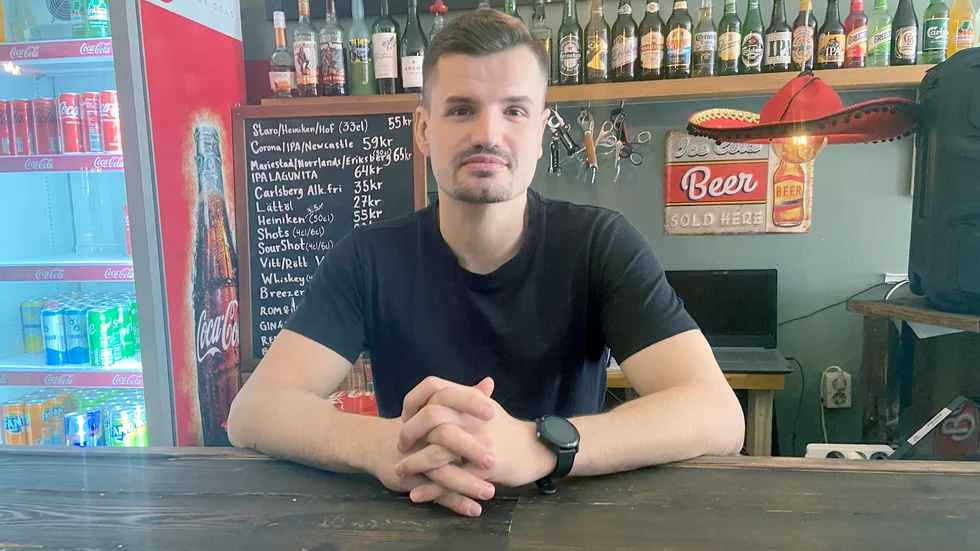 Jasmin Ljuca: "Jag trivs med att stå i baren och prata med gästerna. Det är kul med mycket sportsnack."