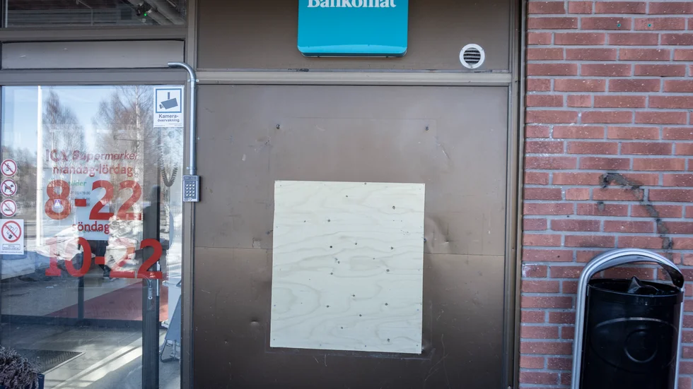 Uttagsautomaten i Gammelstad är borta och närmaste finns 3,5 kilometer bort.