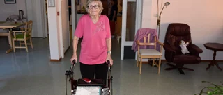 Torborg, 92, tar det lugnt i värmen: "Gör ingenting"