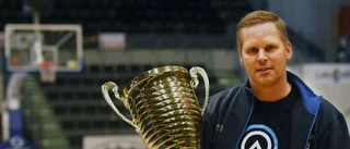 Klubbdirektören: "Vi vill att Eldebrinks spelar med oss"
