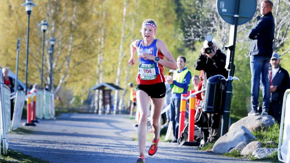 Hanna Lundberg, OK Renen, siktar högt i årets höjpunkt, världens största orienteringstävling O-ringen.