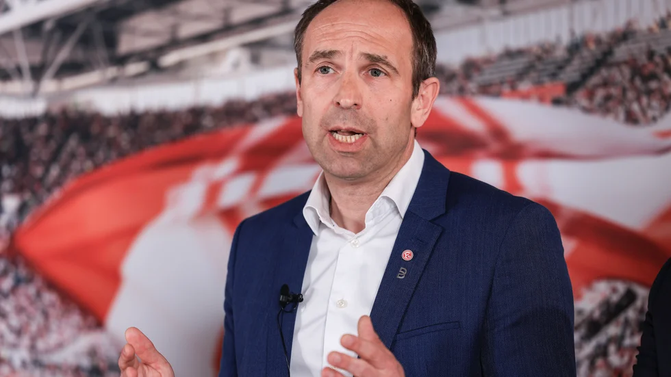 Fortuna Düsseldorfs ordförande Alexander Jobst presenterar planen "Fortuna för alla" där målet på sikt är att det ska vara gratis att se klubbens hemmamatcher.