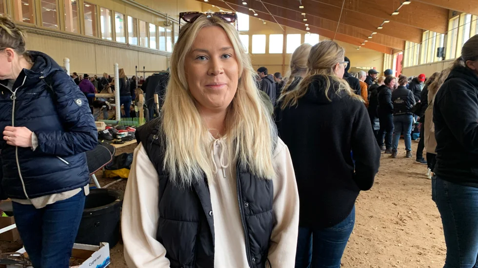 Camilla Sternier gillar att handla begagnat. "Det är jättebra för miljön om vi kan återanvända de saker som faktiskt redan finns".