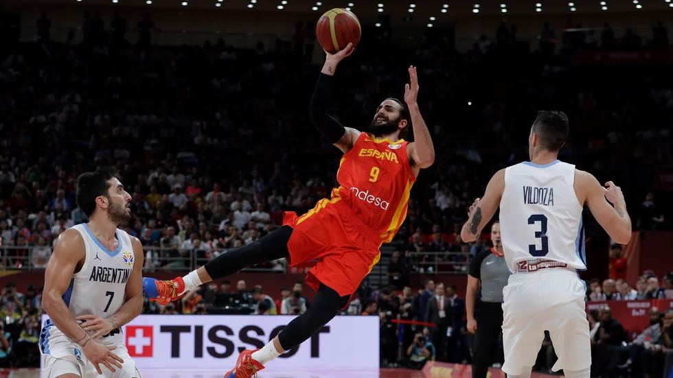 Spanien och Argentina i finalen under senaste basket-VM i Kina 2019 som Spanien vann. Arkivbild.