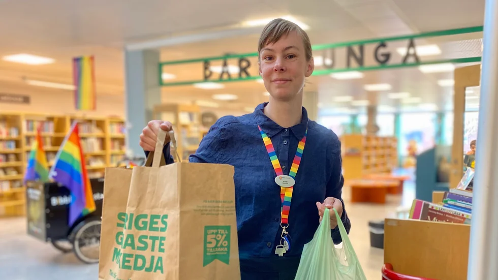 "Jag har ett par favoritbyxor som jag bytte till mig första året", säger bibliotekarie Anna Hagelin.