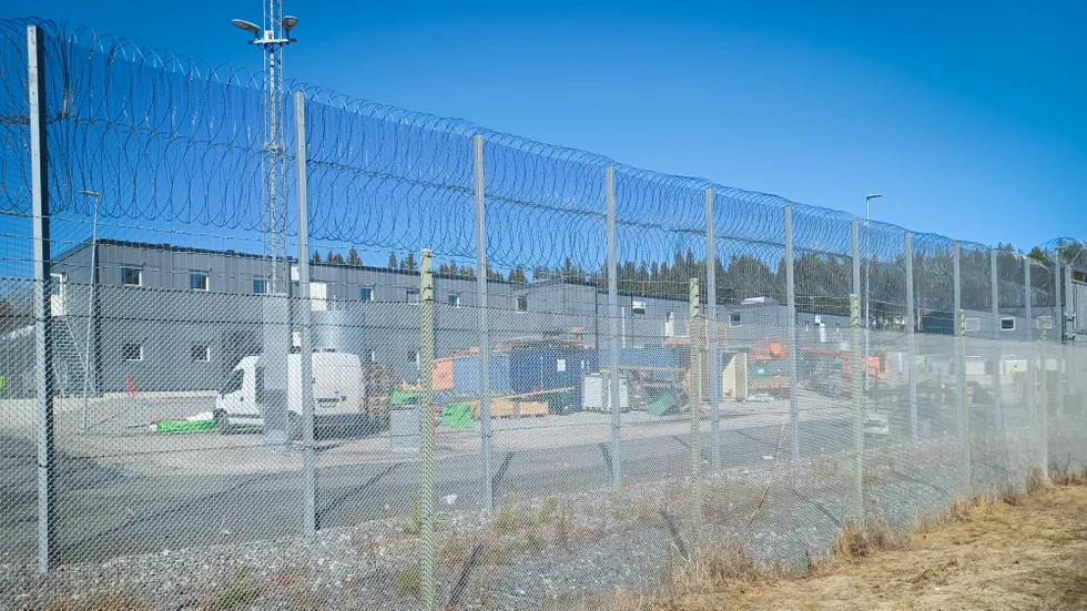 Just nu byggs det för fullt vid anstalten på Porsön i Luleå. 12 fängelseplatser ska bli 62.