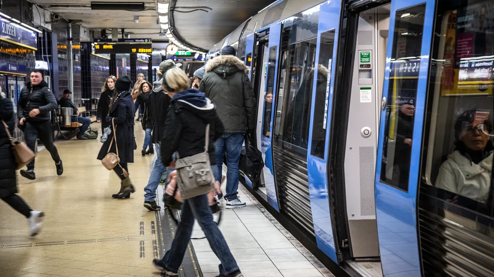 Tunnelbana är det mest kapacitetsstarka kollektivtrafikslaget., skriver Ola Karlsson