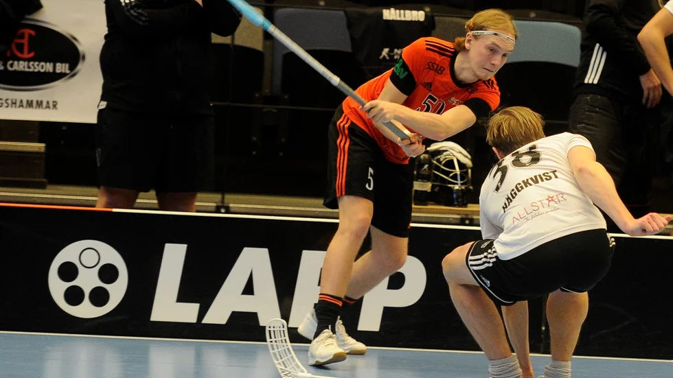 Alex Eriksson är en Onyxprodukt som tidigare även gjort en säsong i IFK Gnesta. Nu fortsätter han sitt innebandyspelande med FBC Nyköping.