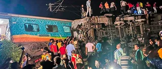 Minst 120 döda i tågolycka i Indien