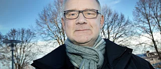 Behåller jobbet - trots kritiken