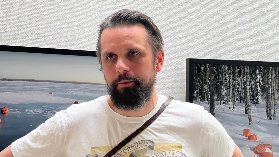 Andreas Jakobsson är journalist och författare. I torsdags föreläste han på Kisa bibliotek om matproduktion och matsvinn.
