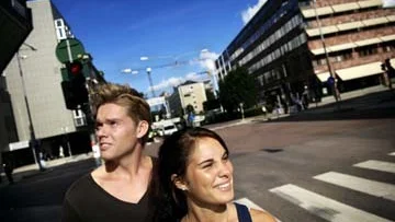 John Gustafson, Örebro och Kristin Nordansjö, Uppsala, tycker båda att 30-gräns är bra i stan och för gångtrafikanter, men inte när vägar och väglag tillåter högre fart.