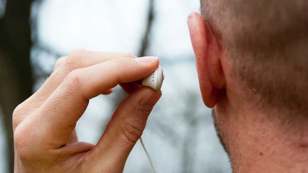 Musiken i örat betyder mer än vad många tror, menar skribenten.
