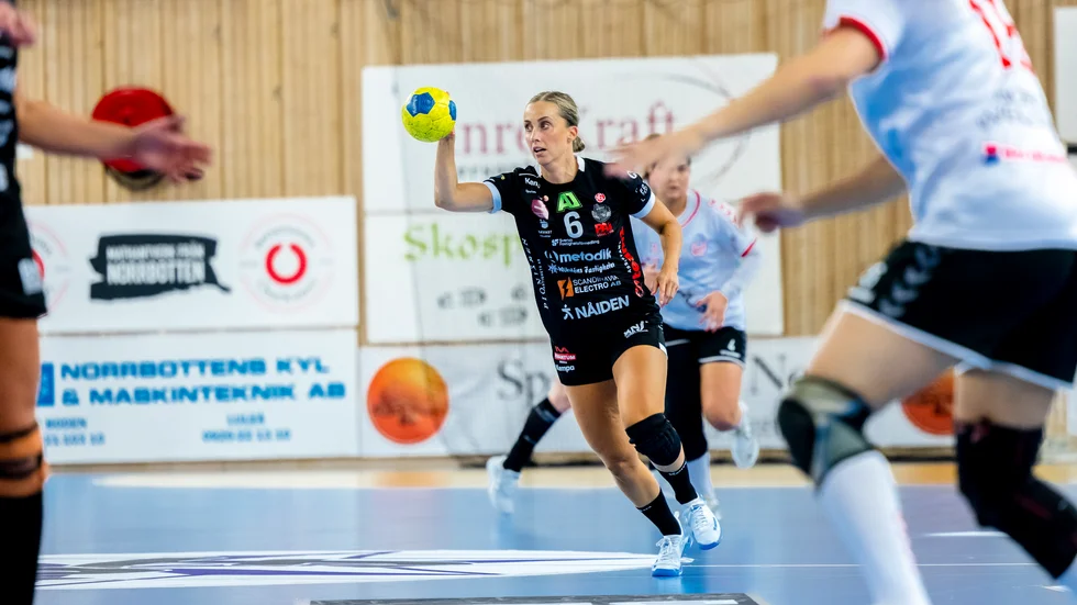 Emmy Nordmark ledde sitt Boden till en förkrossande seger mot Kroppskultur vilket innebär att laget är klart för kvalspel. Chansen till seriesegern finns dock kvar.
