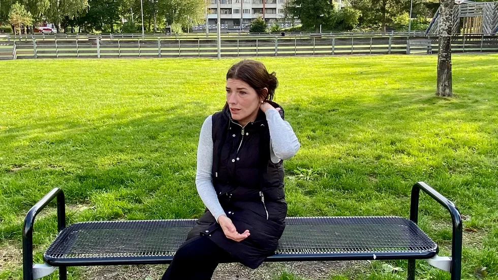 "Många säger att det bara är invandrarungdomar som hamnar i kriminalitet, men det stämmer inte. Det handlar om ekonomi, har man inte bra ekonomi så är man lätt byte för de kriminella gängen", säger Madeleine Söderström.
